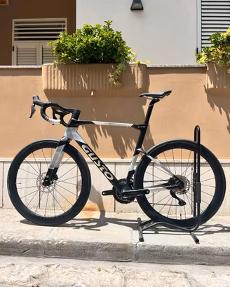 GUSTO GTR Grey – NUOVA (0 km) – Shimano 105 Di2 –