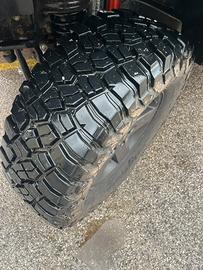 5 BF GOODRICH MUD TERRAIN KM3 285/50 R17