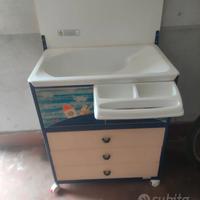 Fasciatoio con ruote e vaschetta 