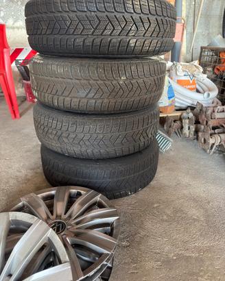 Pneumatici invernali Pirelli Scorpion