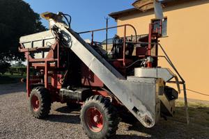 Vendemmiatrice semovente per GDC