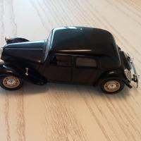 n. 2 macchinine d'epoca Bugatti 
