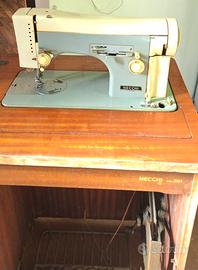 Macchina da cucire NECCHI