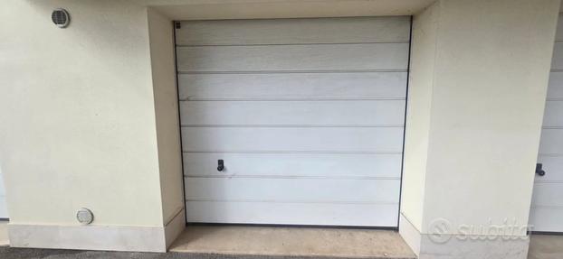 GARAGE 22 METRI QUADRI A 16.500,00 EURO