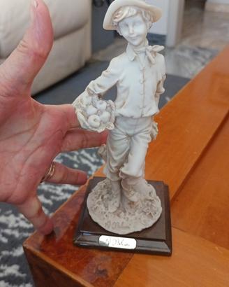 statuetta in porcellana di Capodimonte