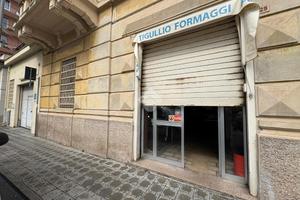 NEGOZIO A LAVAGNA