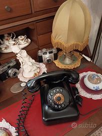 telefono in bachelite nero