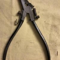 vecchia pinza a tenaglia 