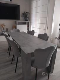 Disponibile tavolo e 6  sedie