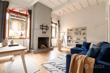 Appartamento di 120 m² con 4 locali a Montevarchi