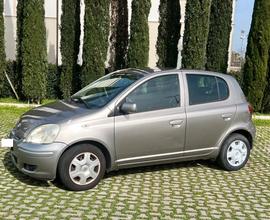 Toyota Yaris 1.300 a benzina 5 porte
