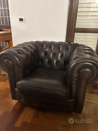 2 Poltrone chesterfield pelle marrone