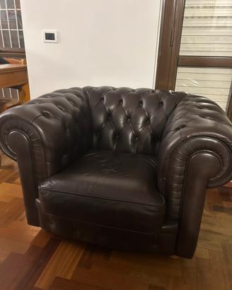 2 Poltrone chesterfield pelle marrone