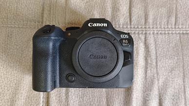 Canon R6 Mark II - scatolo ed accessori 