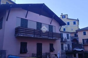 5 LOCALI A BORZONASCA