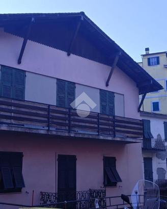 5 LOCALI A BORZONASCA