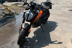 Ktm duke 790 2026