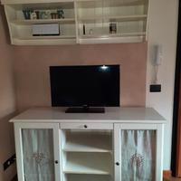 Buffet in legno + mensola