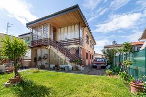CASA SEMINDIPENDENTE A CESENATICO