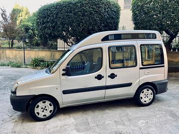 Dobló tetto alto camperizzato
