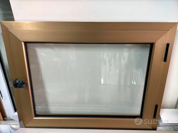 finestra in alluminio 