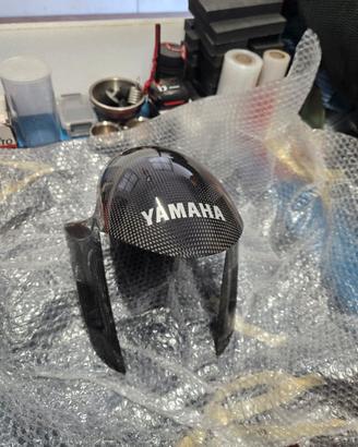 Parafango anteriore nuovoin carbonio R1 2015-2019