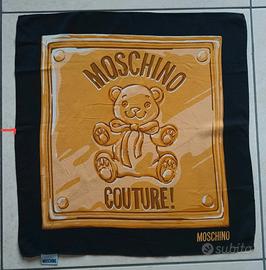 Foulard in seta by Moschino con stampa Teddy Bear Abbigliamento