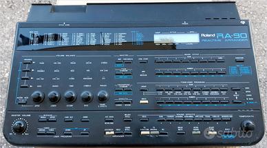 Roland RA 90