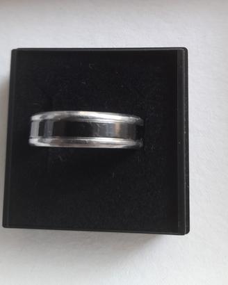 Anello in acciaio