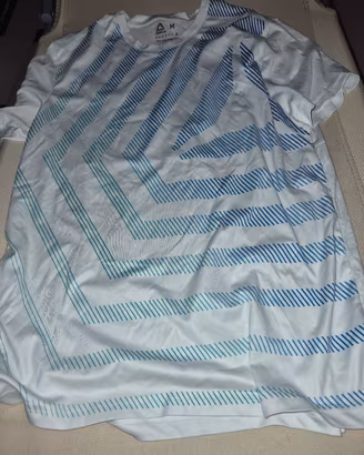 T-Shirt Sportiva Reebok Speedwick Taglia M