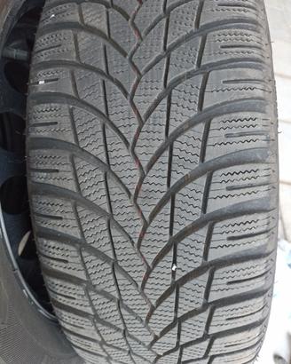 GOMME INVERNALI VAN 225/55 R17 101V