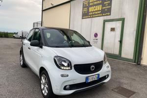 Smart ForFour 60 1.0 Black Passion