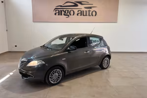 Lancia Ypsilon 1.2 69 CV 5 porte Gold