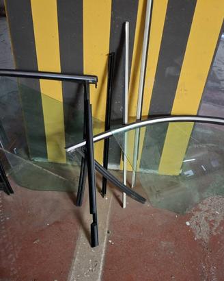 CRISTALLI VETRI VOLVO V 60 - 2^ SERIE