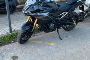 suzuki gsx s1000 gx 