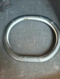 coprivolante in pelle universale con logo Peugeot 