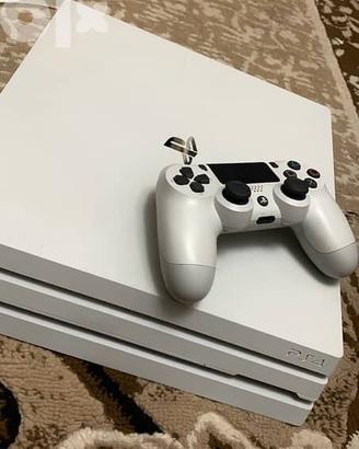 Ps4 pro usata bianca