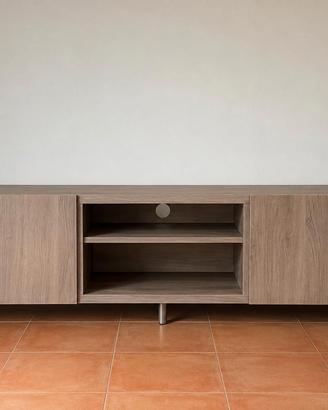BESTÅ IKEA porta TV – effetto legno
