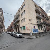 SEMINTERRATO 30 mq ZONA P.ZZA TRENTO