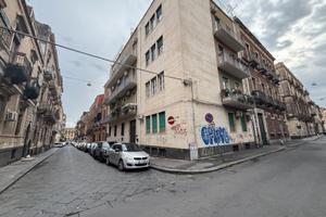 SEMINTERRATO 30 mq ZONA P.ZZA TRENTO