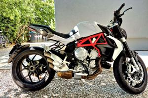 MV Augusta Brutale 800