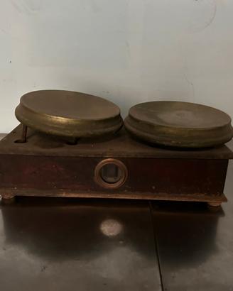 Bilancia piatti in ottone