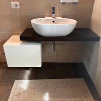 Mobile e lavabo per bagno piccole dimensioni
