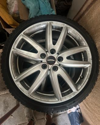 Cerchi 18 Mini JCW e gomme invernali Pirelli