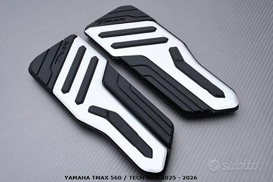 Set poggiapiedi YAMAHA TMAX 560 / TECH MAX 2025 26