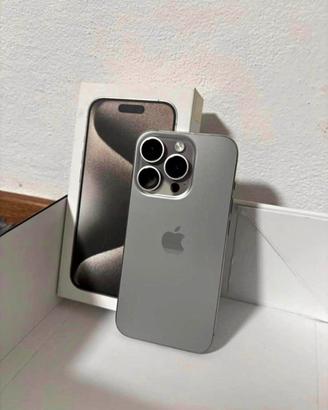 Iphone 15 pro grigio titanio