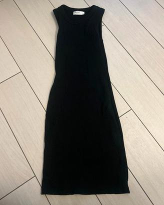 Vestito nero lungo attillato