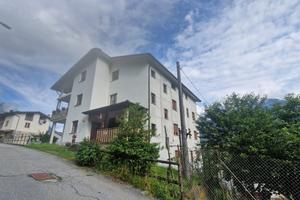 Cedrasco ampia mansarda grezza