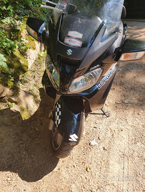 Suzuki Burgman Exsecutiv 650