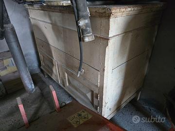 Cassettiera Antica in Legno Vintage